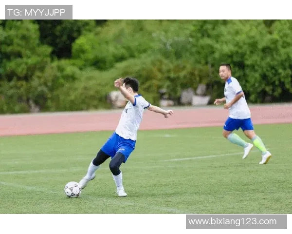 捷报比分足球实时更新助你掌握比赛动态精彩赛事尽在掌握之中 捷报比分足球实时更新助你掌握比赛动态精彩赛事尽在掌握之中